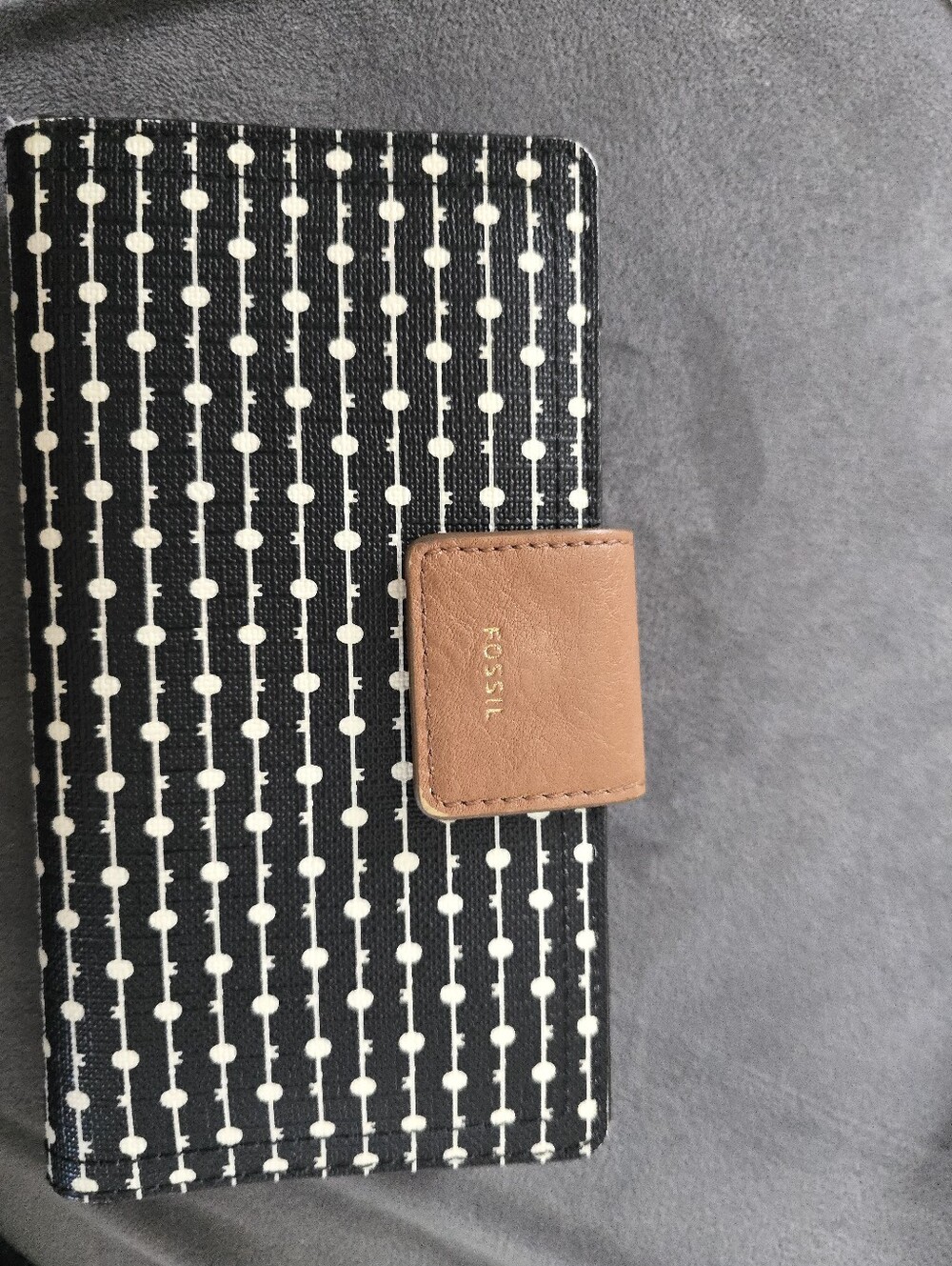 FOSSIL Leather Logan Key Wallet - Picture 5 of 5
